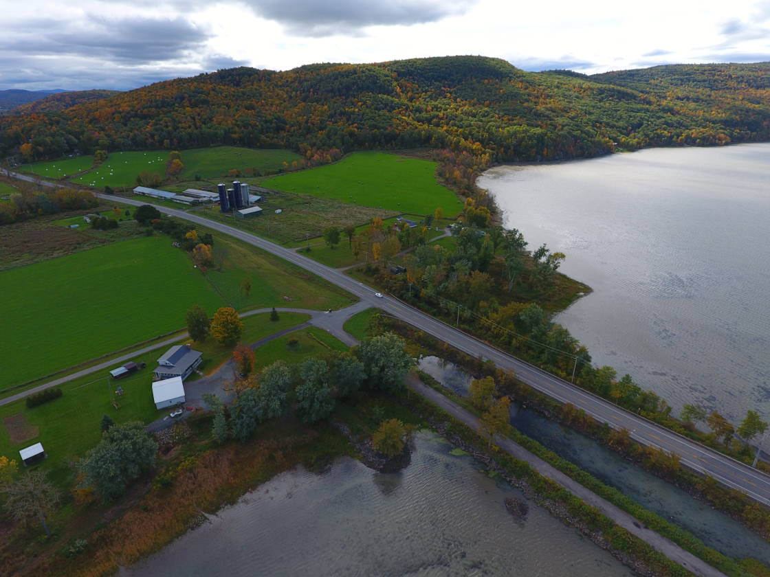 4000 Feet of Direct Lake Champlain Waterfront!! Whitehall, Washington