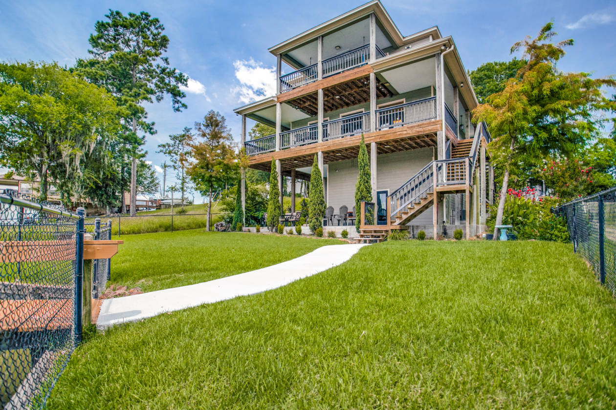 Incredible open water Lake Home located on Lake Livingston Livingston