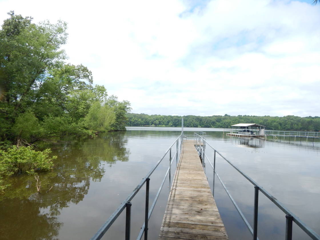 AFFORDABLE WATERFRONT CABIN ON KENTUCKY LAKE Benton, Marshall County