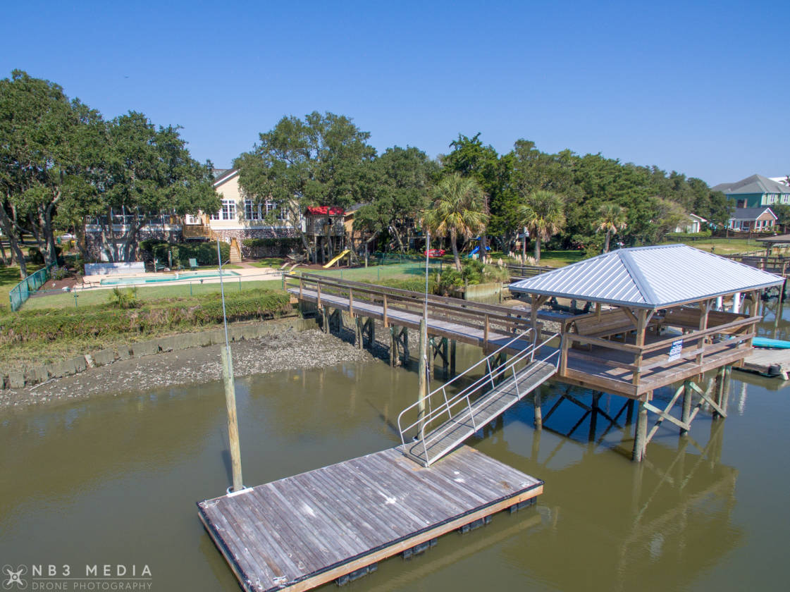One of a kind on the waterfront in Murrells Inlet... Murrells Inlet