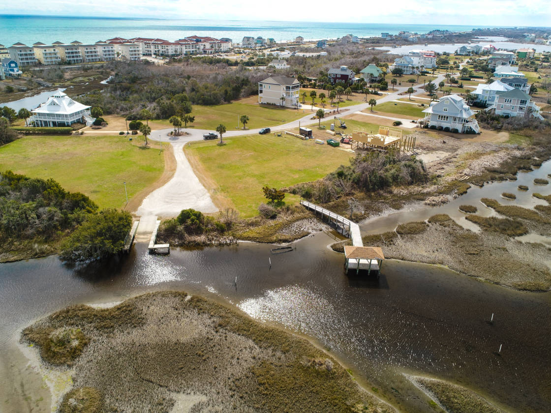 Deep Waterfront Lot in a Beautiful Neighborhood with ICWW and