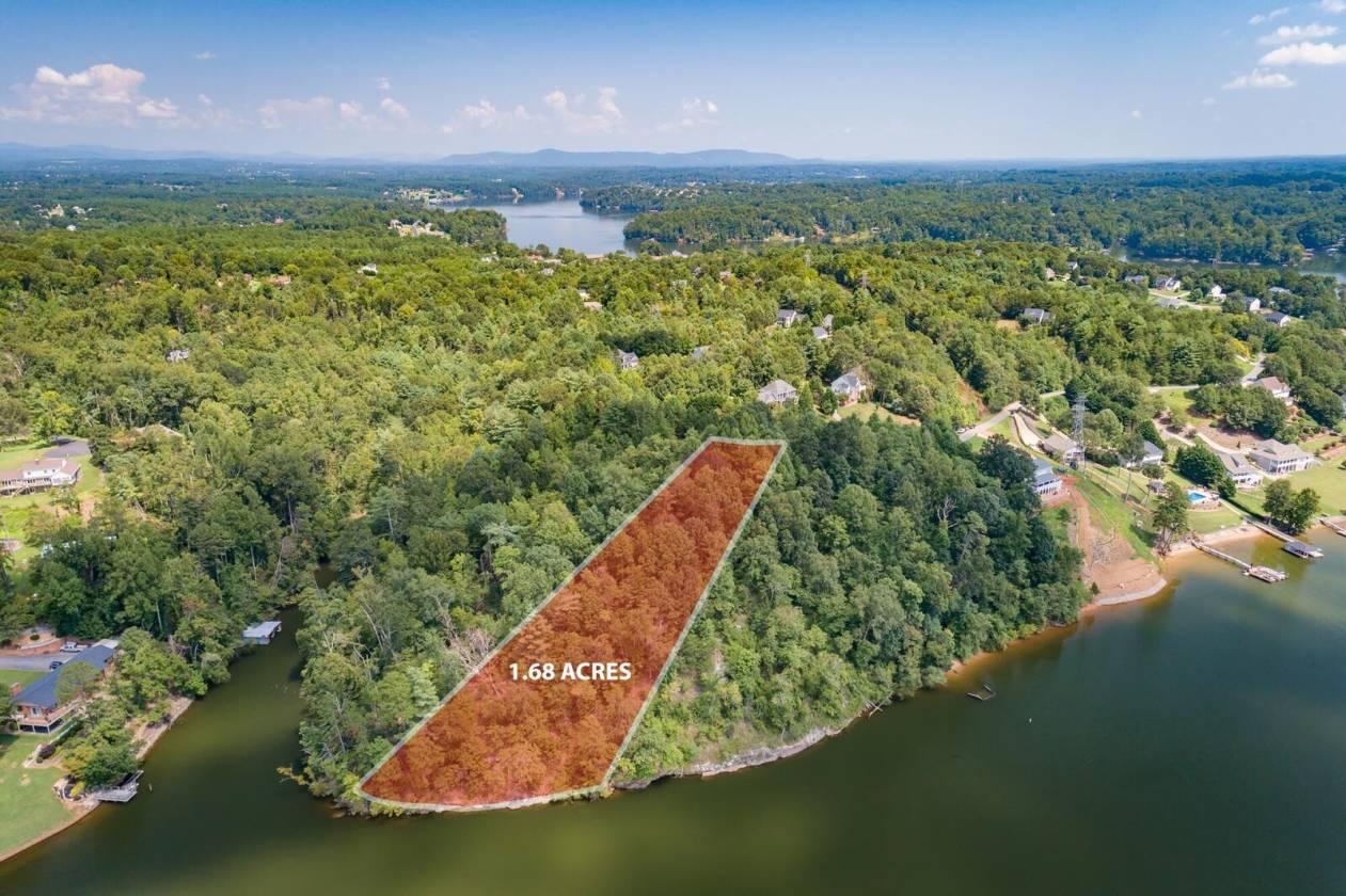 Awesome sunset views on this Lake Hickory waterfront lot in