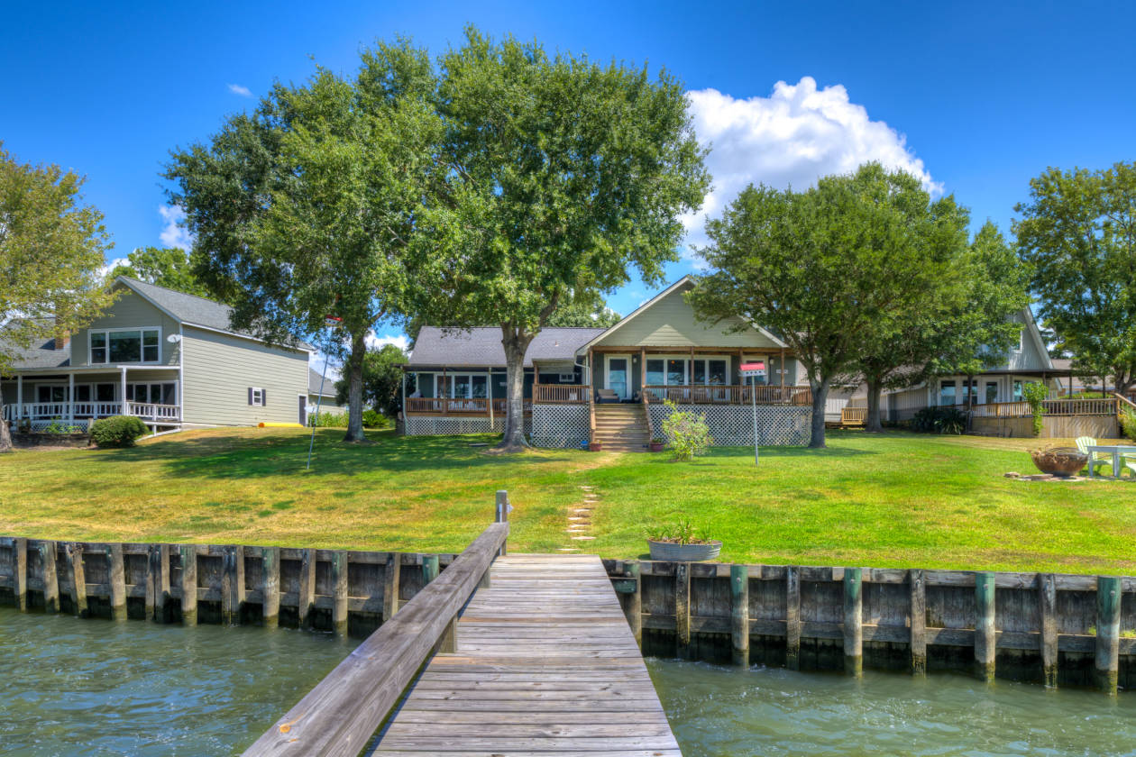 waterfront home Livingston, Polk County, Texas
