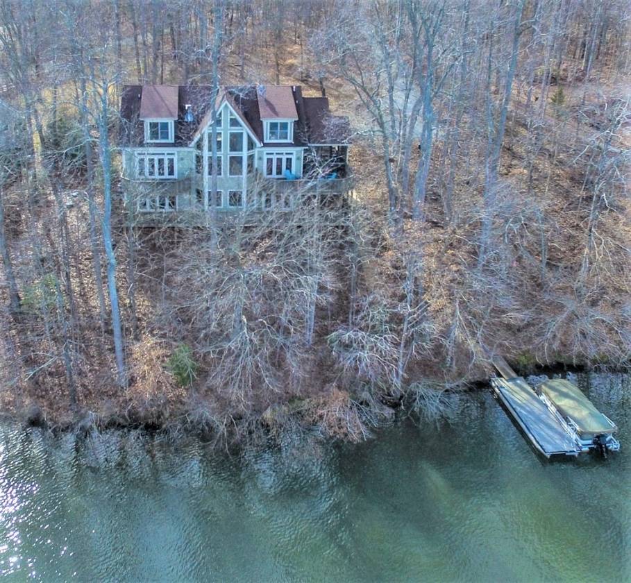 Enjoy Luxury & Nature on Mayo Lake! Roxboro, Person County, North