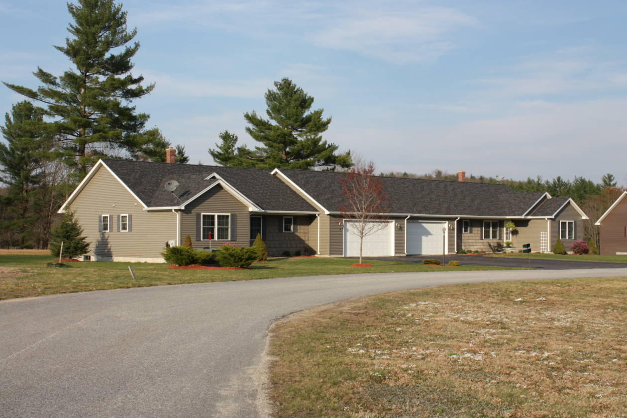 Condo Waterfront & Clubhouse shared at Bear Pond Turner, Androscoggin