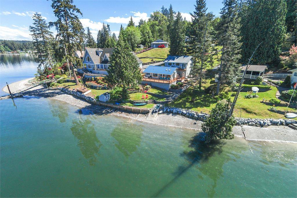 Low-Bank Waterfront Home on Raft Island in Gig Harbor WA | Gig Harbor ...