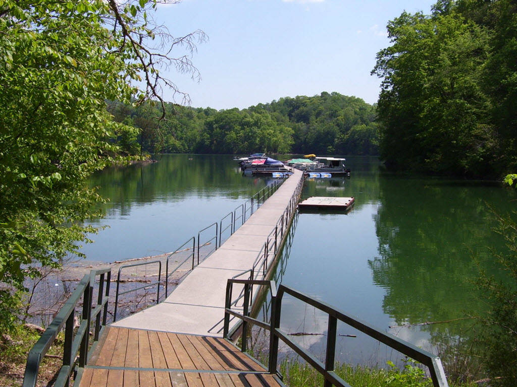 1.94 Acre Lot in Lone Mountain Shores New Tazewell, Claiborne County