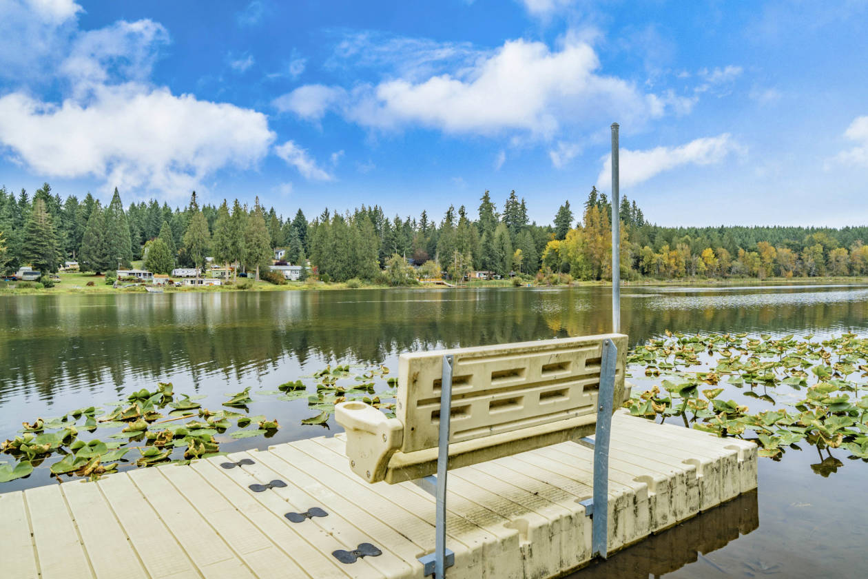 McIntosh Lake Tenino, Thurston County, Washington USA Waterviews