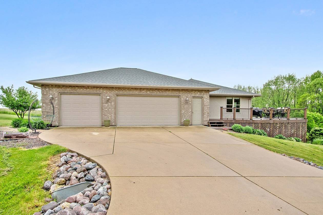 LONG LAKE BEAUTIFUL Brillion, Manitowoc County, Wisconsin USA