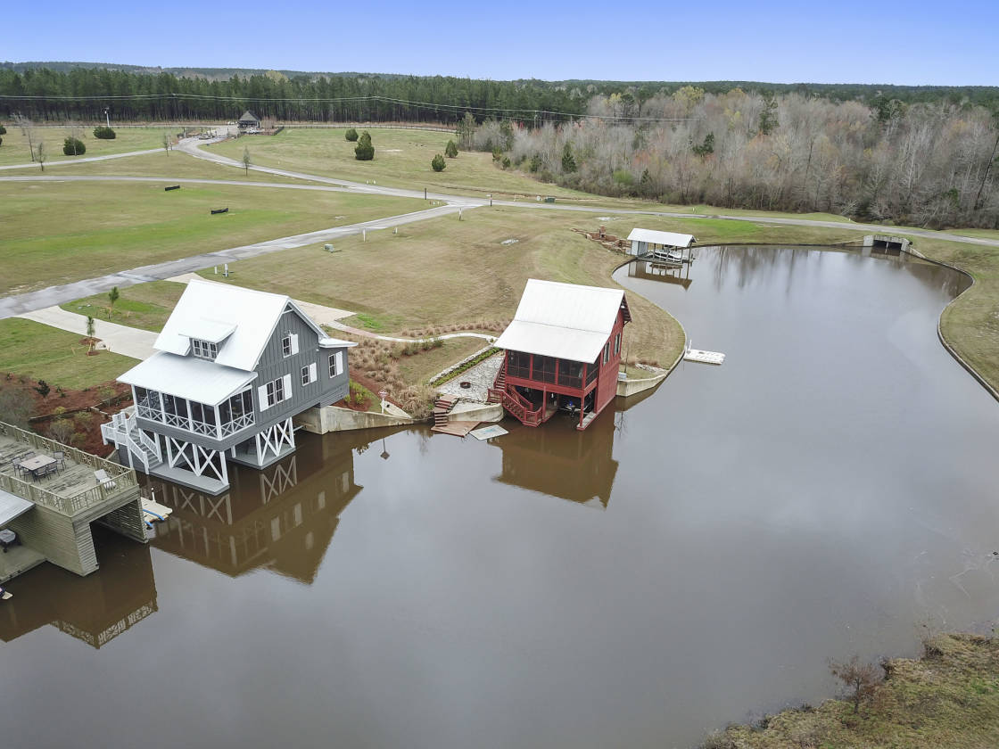 MoveinReady Custom Retreat on Big Bay Lake! Lumberton, Lamar County, Mississippi USA