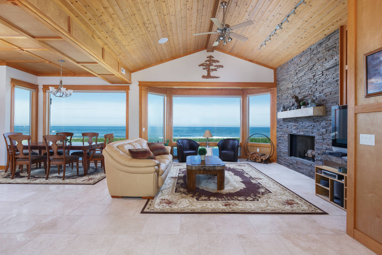 oceanfront home with stunning bay views Gleneden Beach