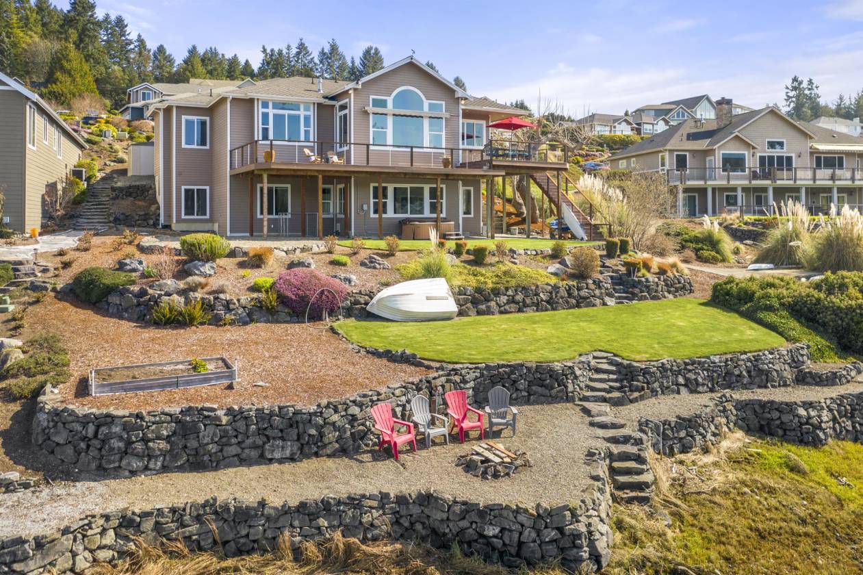Puget Sound Waterfront Home On Gig Harbor's Wollochet Bay Gig Harbor