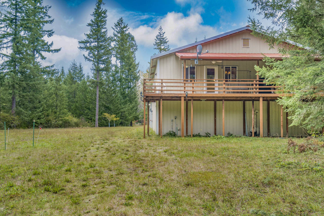 McIntosh Lake Tenino, Thurston County, Washington USA Waterviews