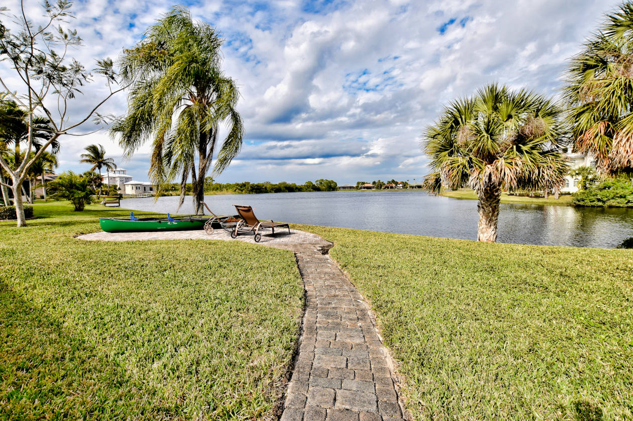 SOLD! Lakefront Home in Burnt Store Marina! Punta Gorda, Lee