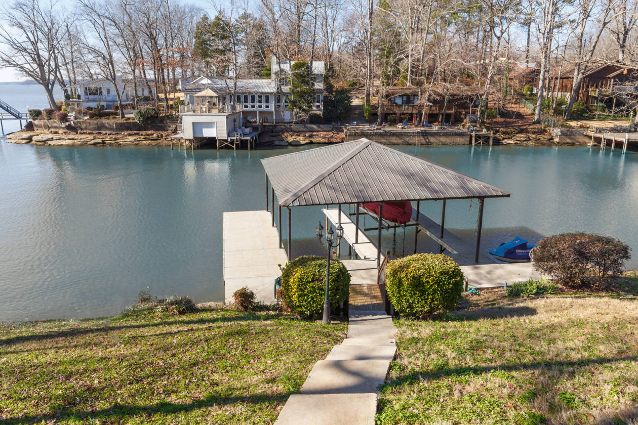 WATERFRONT HOME WHEELER LAKE Athens, Limestone County