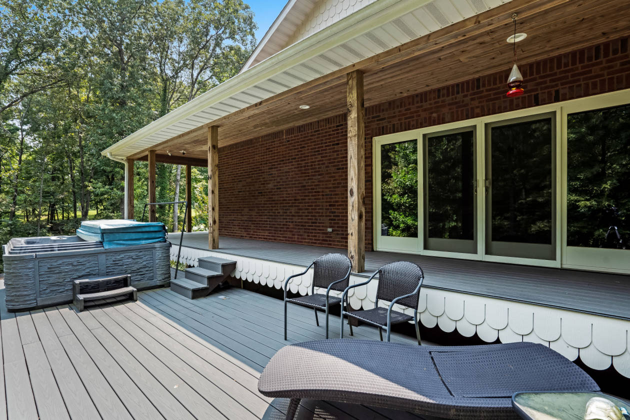 Beautiful Home in Western Shores Kentucky Lake Neighborhood Murray