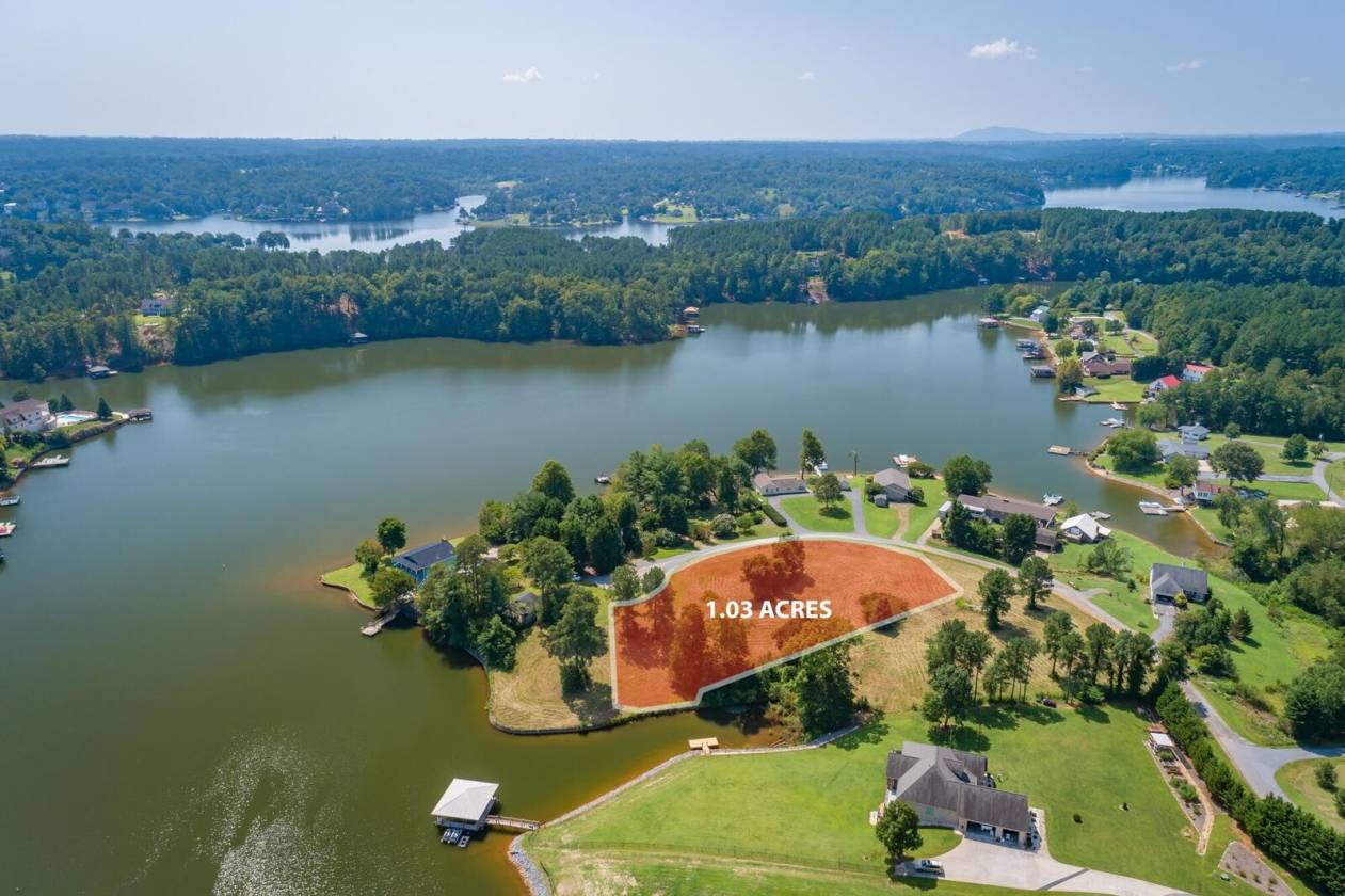 Big views year round Lake Hickory Views Hickory, Caldwell County