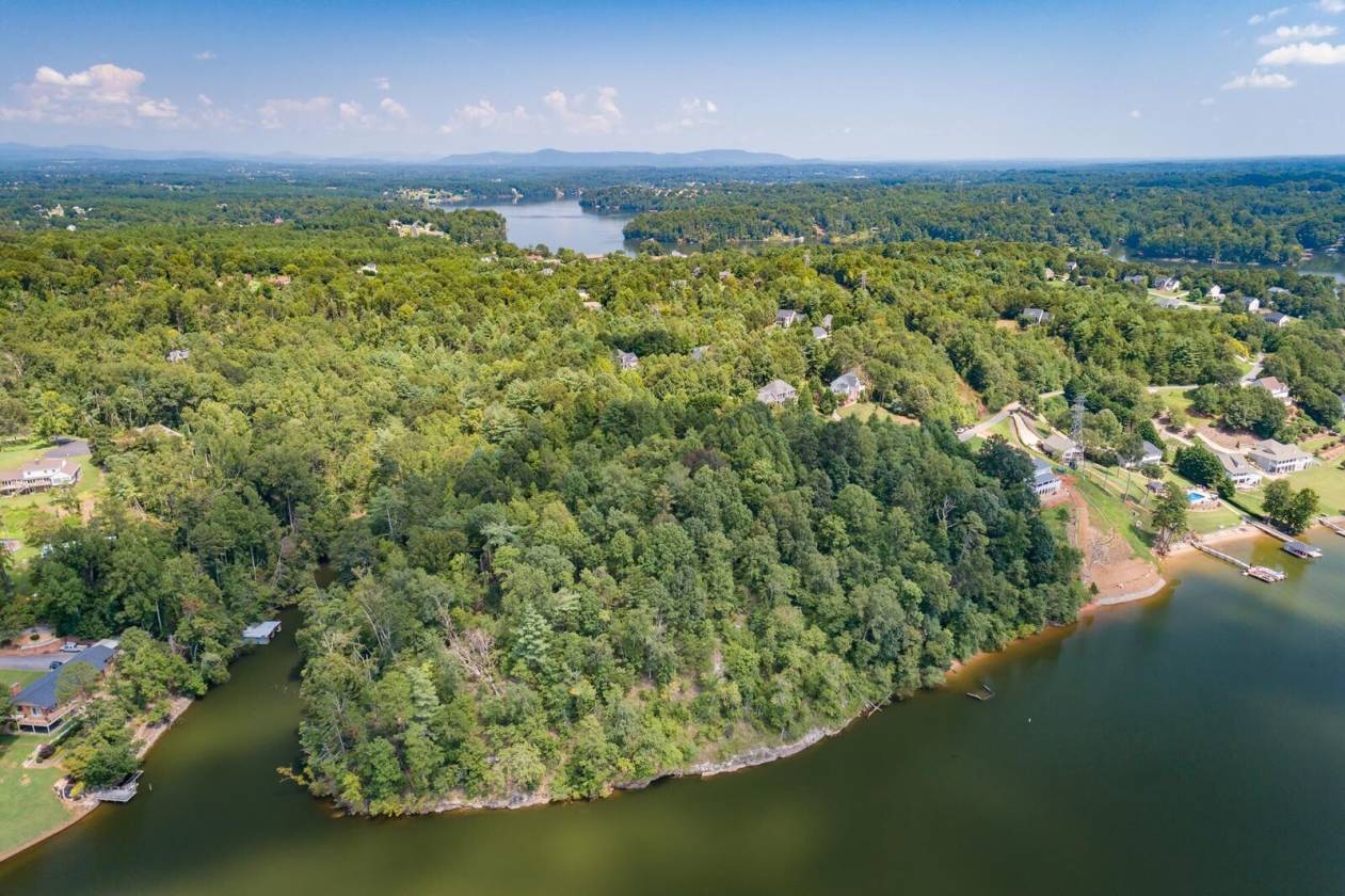 Awesome sunset views on this Lake Hickory waterfront lot in ...