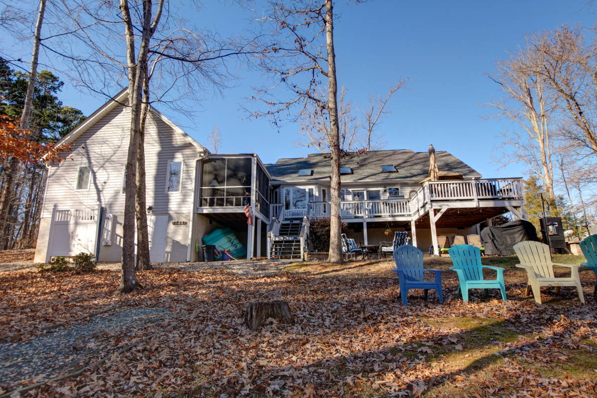 MERIFIELD ACRES CONTEMPORARY Clarksville, Mecklenburg County