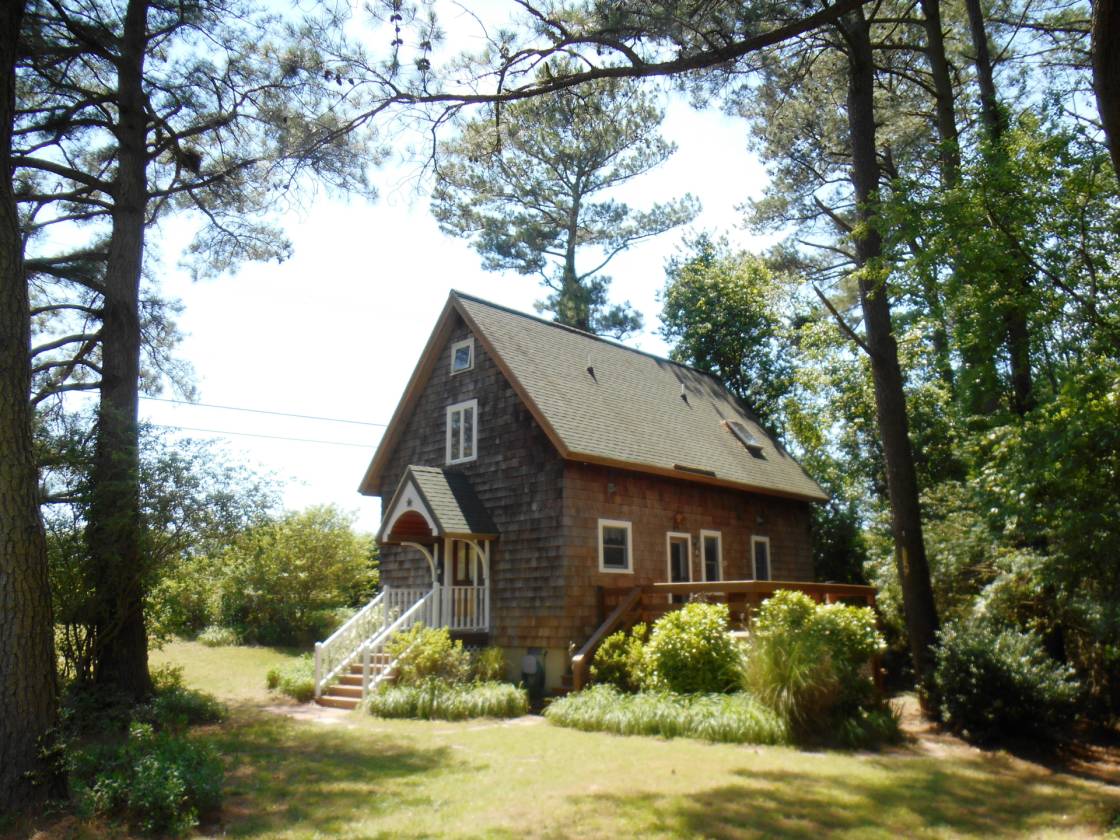 Cottage In OnancockUNDER CONTRACT Onancock, County, Virginia USA Waterviews
