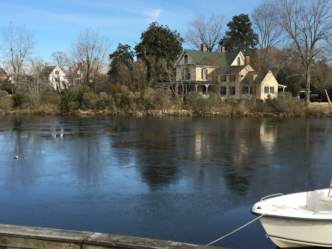 Onancock InTown Waterfront on Generous Lot Onancock, County