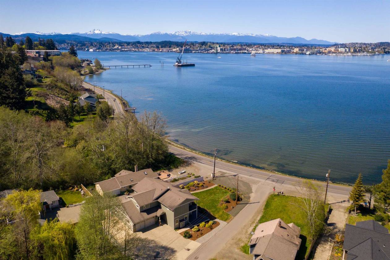 New Offering Port Orchard Waterfront With Sweeping Views Port