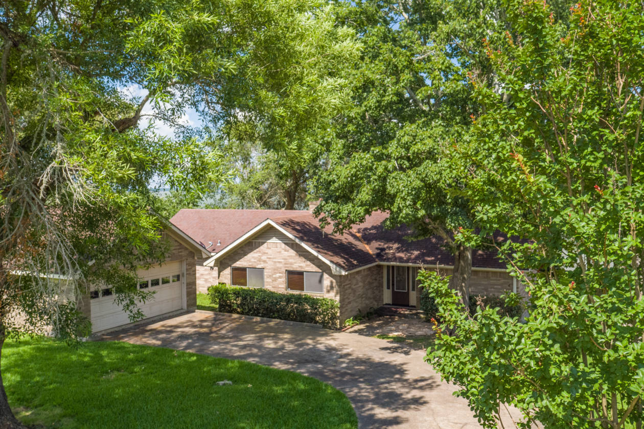 waterfront home Point Blank, San Jacinto County, Texas