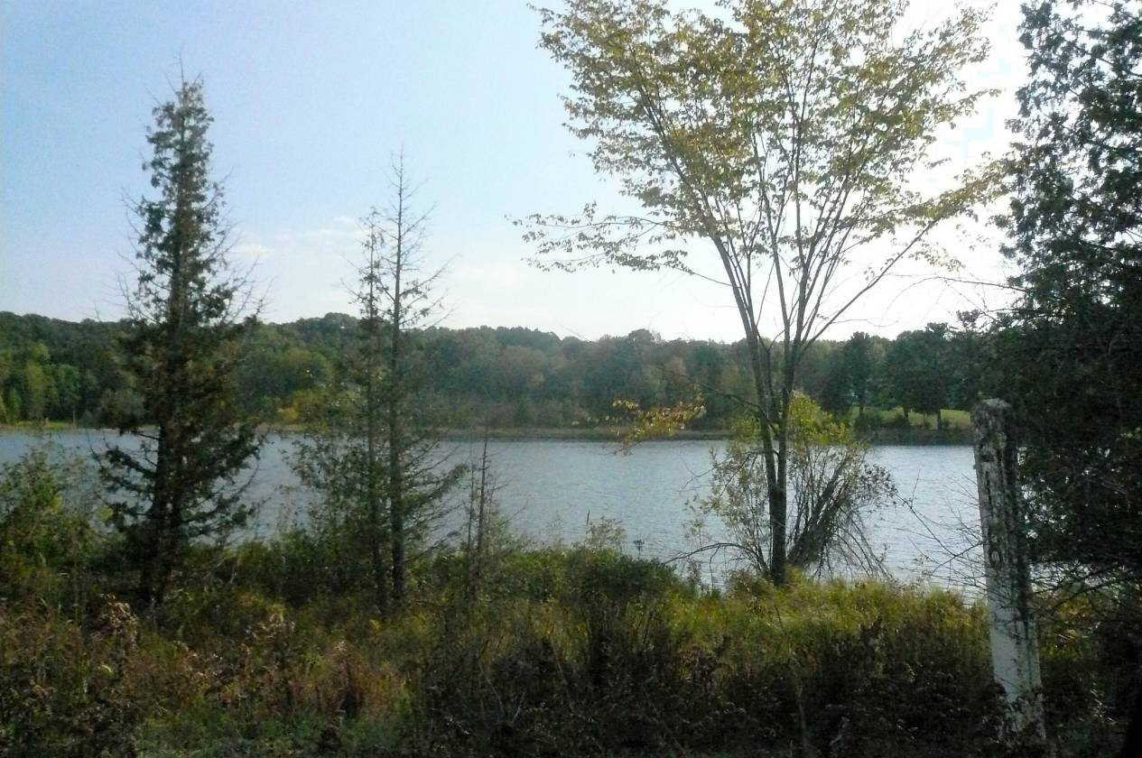 KAYAKER'S PARADISETRAVERSE THE ENTIRE CHAIN OF LAKES FROM YOUR DOCK