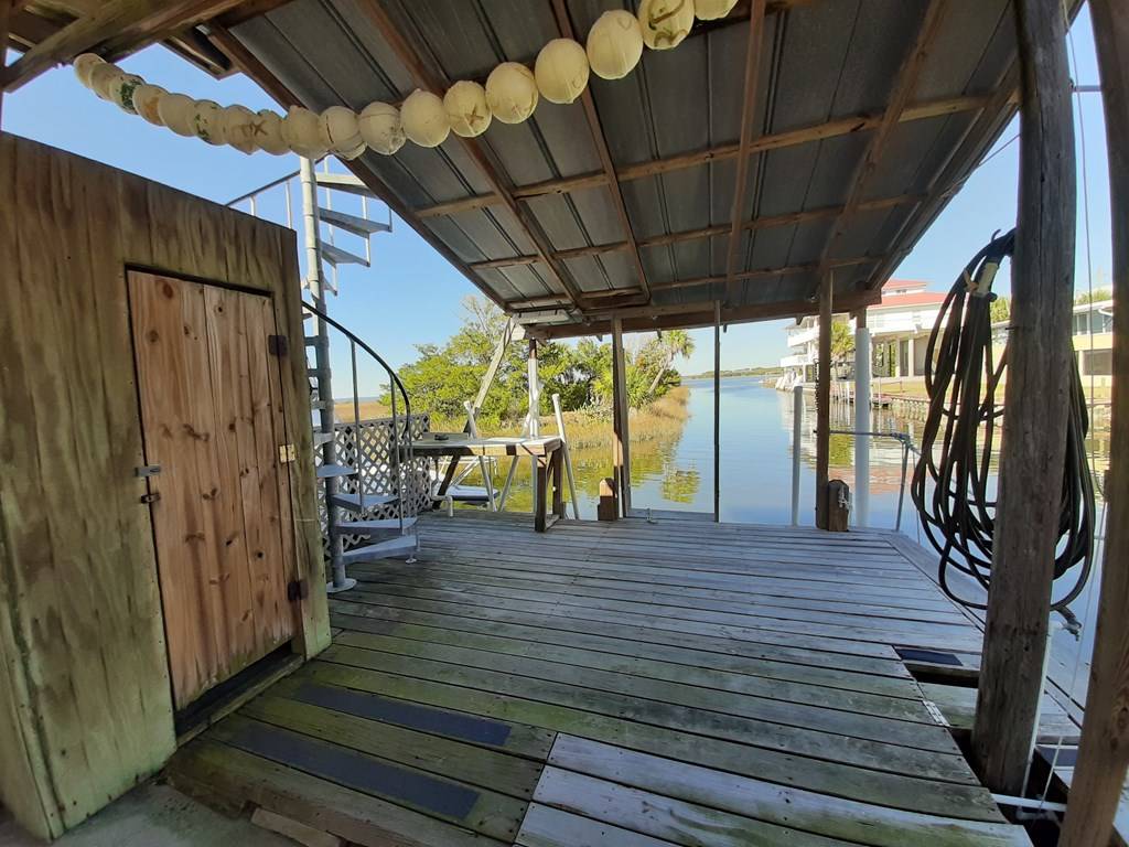 JUST LISTED WATERFRONT PROPERTY Horseshoe Beach Dixie County 
