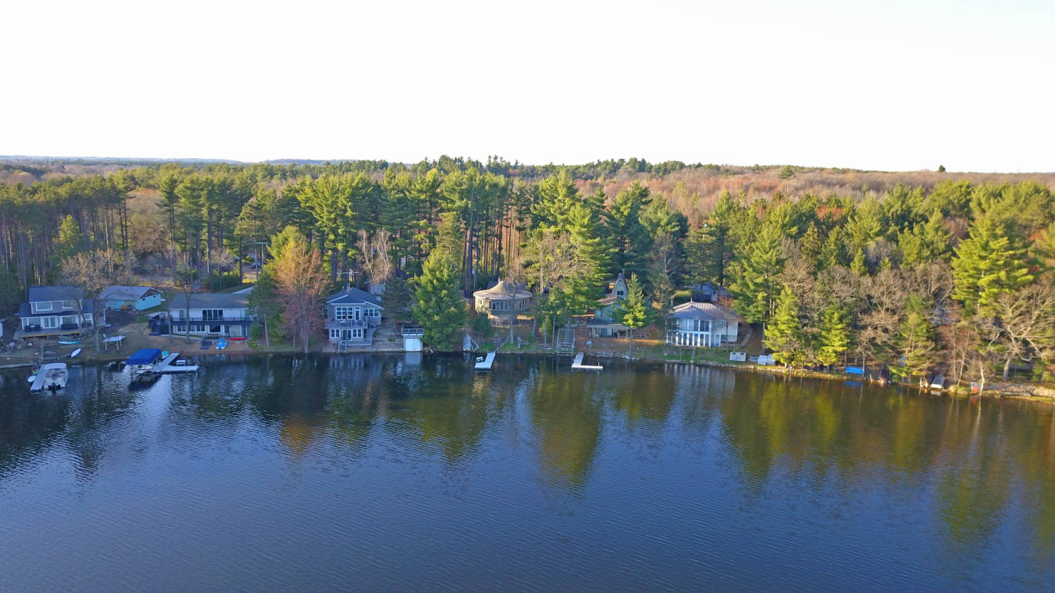 Beautiful and Unique Round Lake Home Wild Rose, Waushara County, Wisconsin USA Waterviews