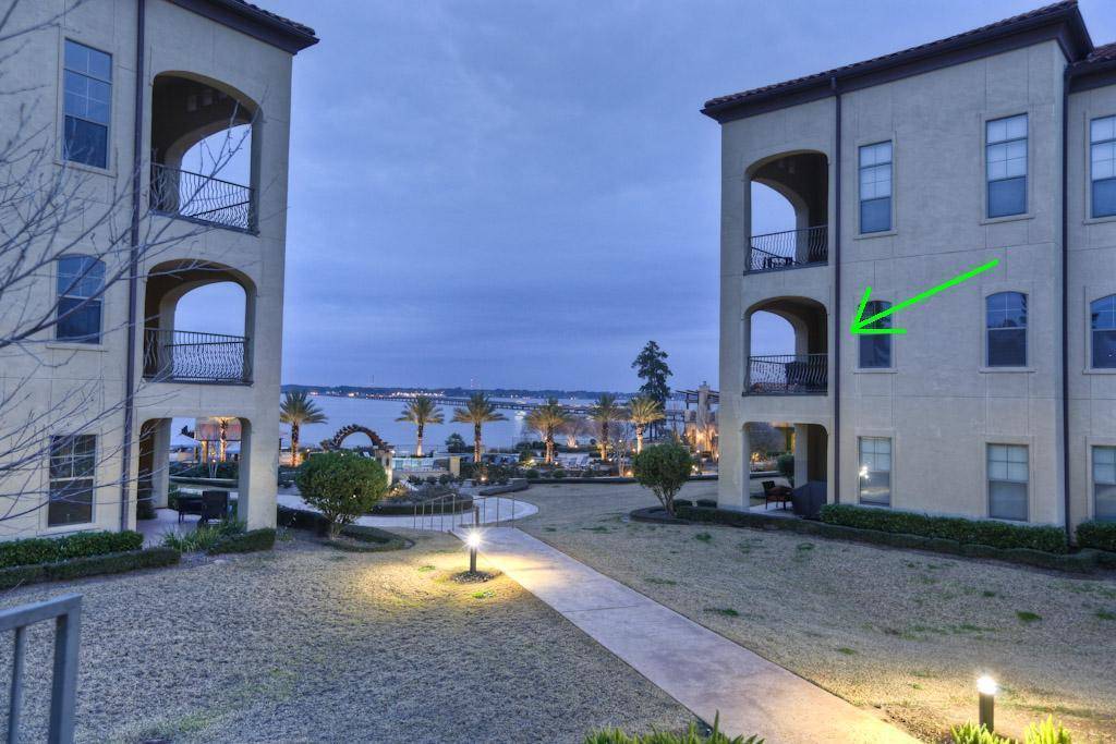 Waterfront Condo on lake Conroe with amazing views. Montgomery