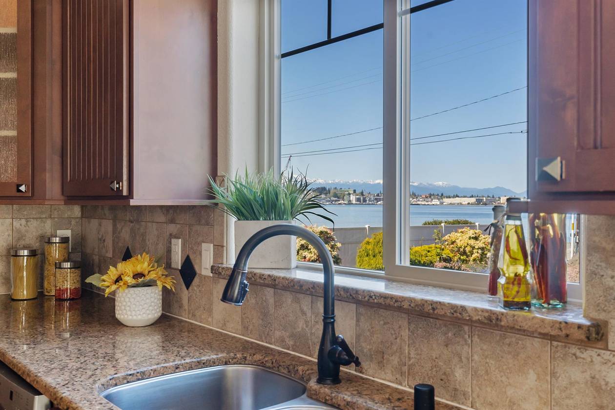 New Offering Port Orchard Waterfront With Sweeping Views Port