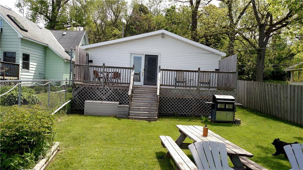 Cayuga Lake UPSTATE NY FINGER LAKES Lakefront Home, Comfortable