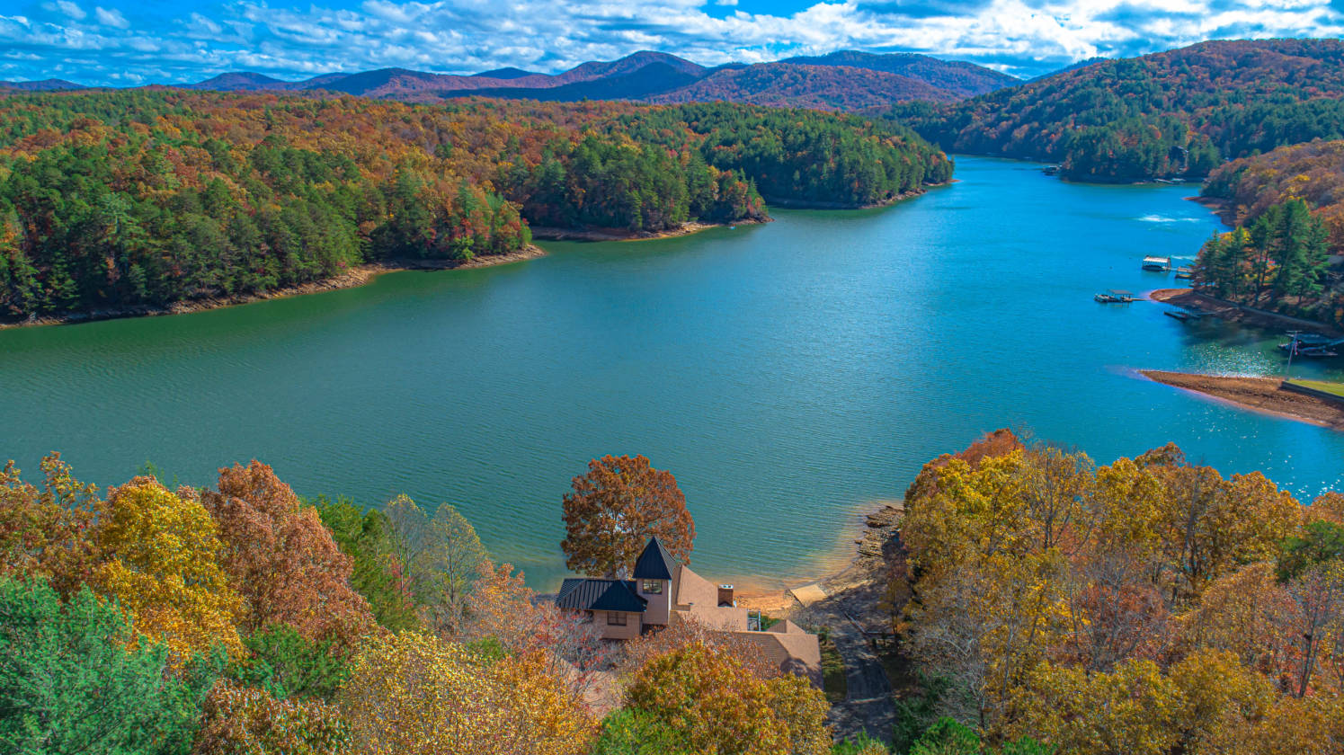 Lake Blue Ridge Beauty with dock, boat launch, deep water | Blue Ridge