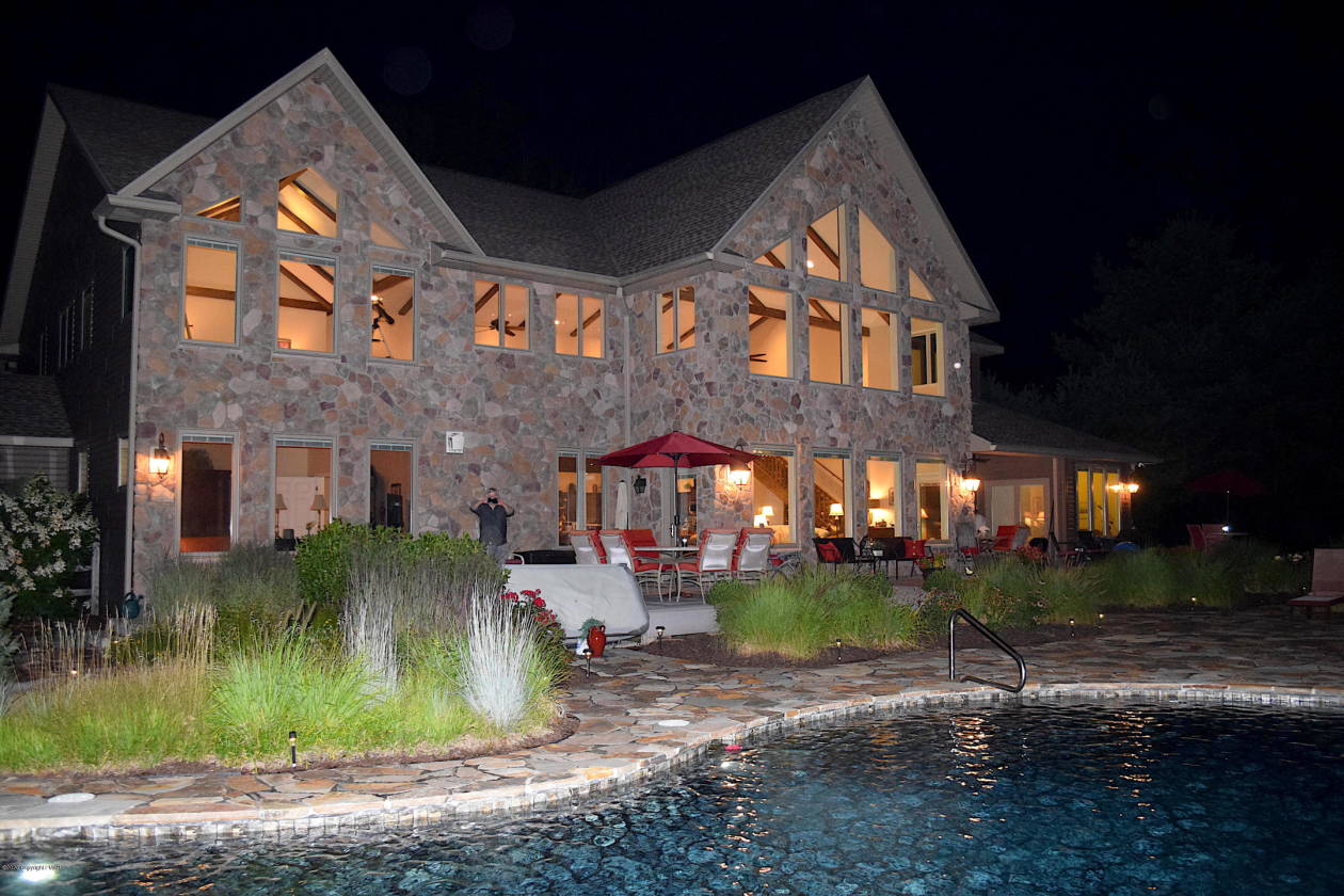 Majestic 8 bedroom/5 bath lakefront on over an acre of