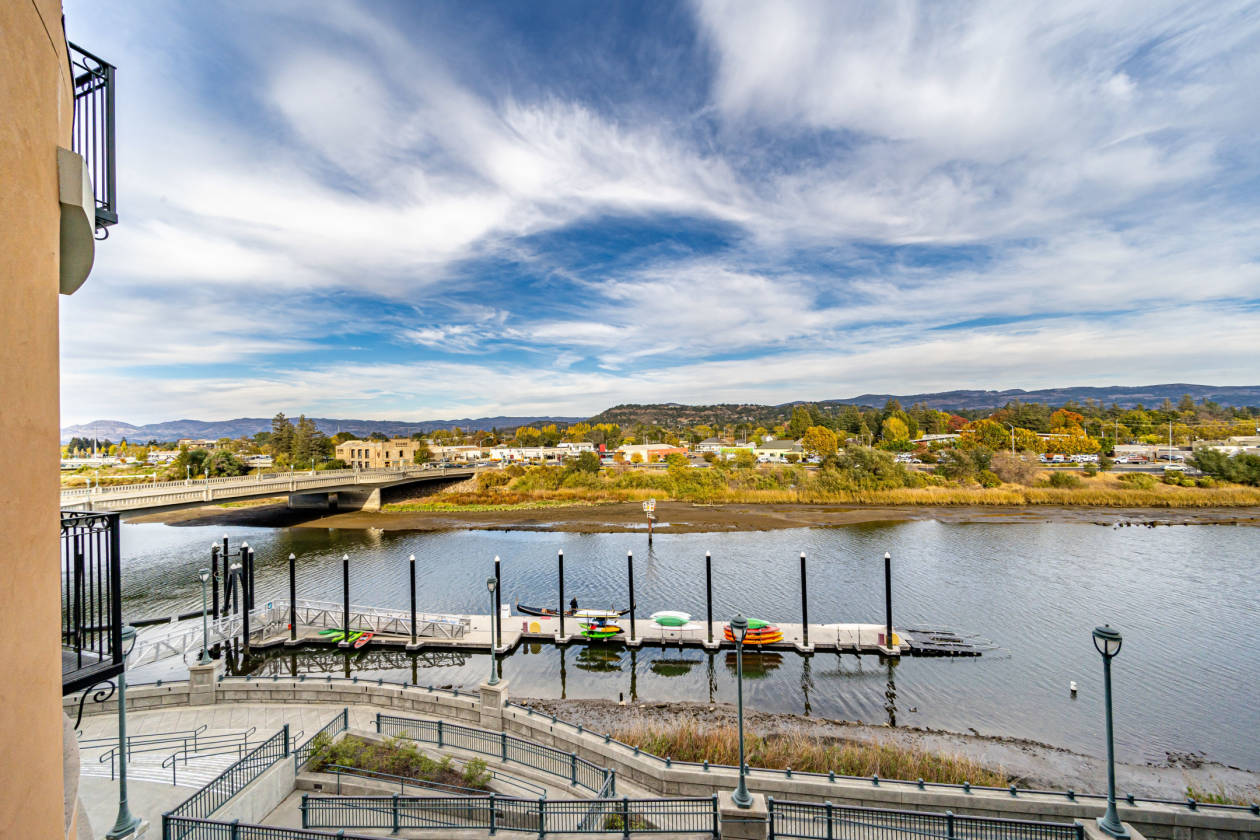 Napa Luxury Riverfront Condo Living Napa, Napa County, California