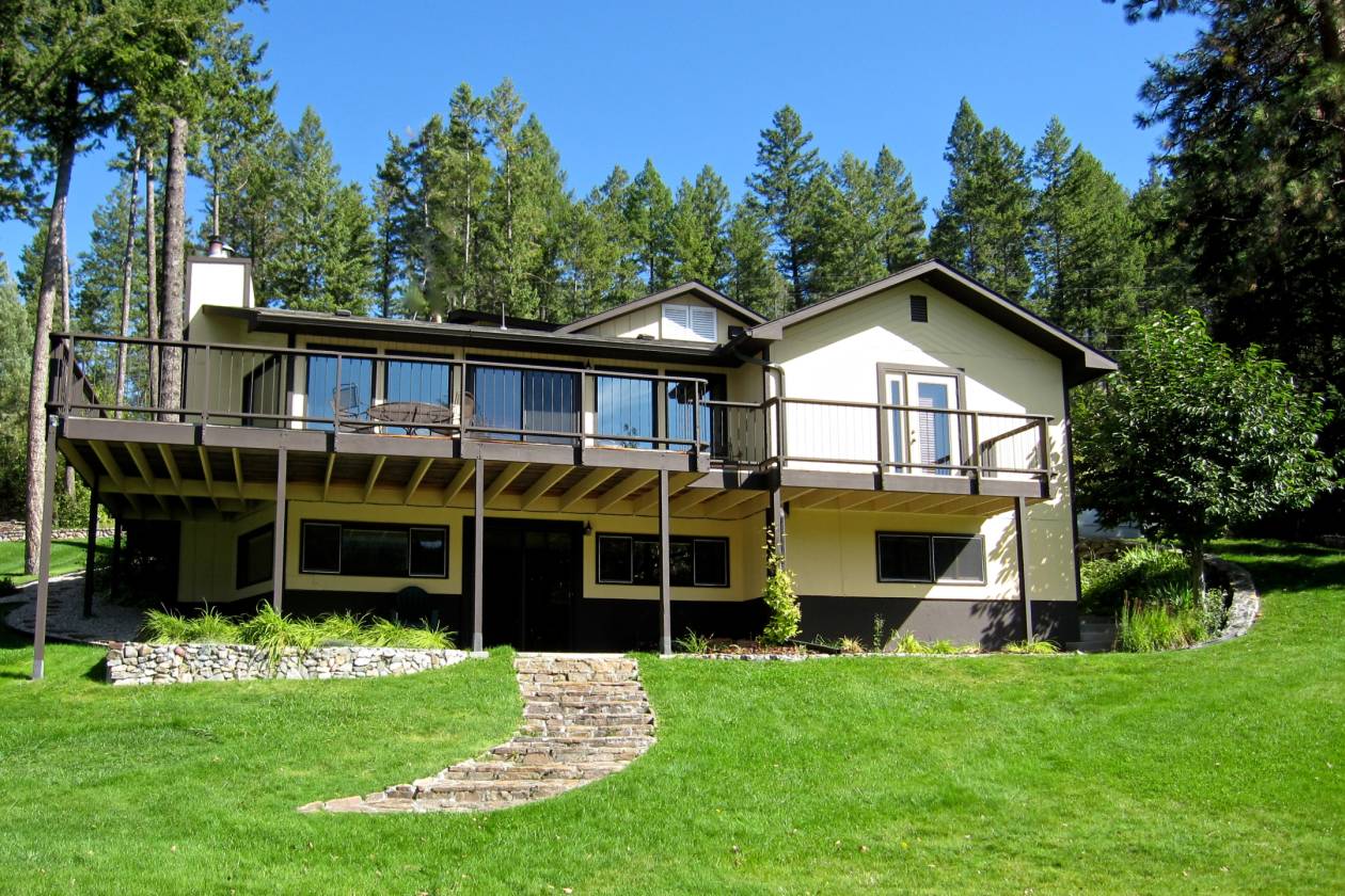 Lakeview property Lakeside, Flathead County, Montana
