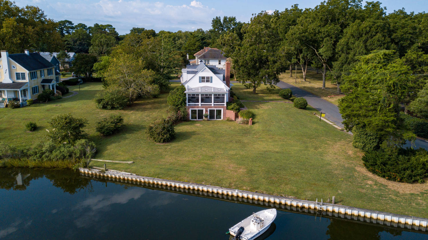Onancock InTown Waterfront on Generous Lot Onancock, County