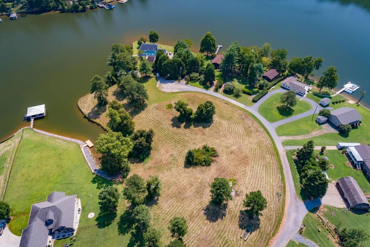 Big views year round Lake Hickory Views Hickory, Caldwell County