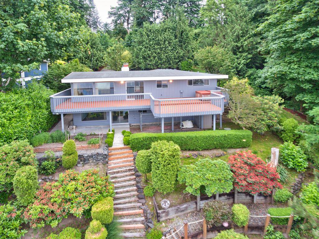 WATERFRONT ON PUGET SOUND 103 Ft Frontage on Henderson Bay,... Gig