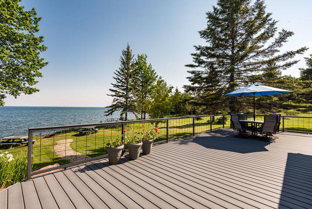 Beautiful home and guest cottage on Lake Superior | Two Harbors, Lake ...