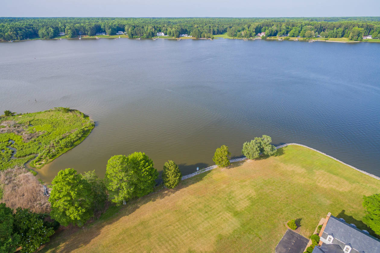 Exquisite Gloucester, Virginia Waterfront Estate Gloucester