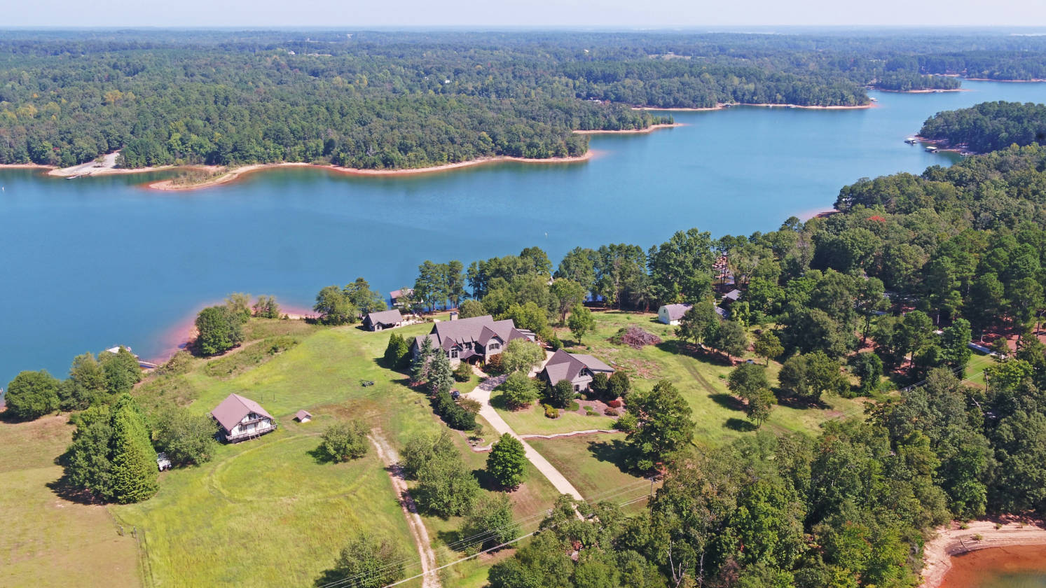 Lake Hartwell at its finest! Hartwell, Hart County, USA Waterviews