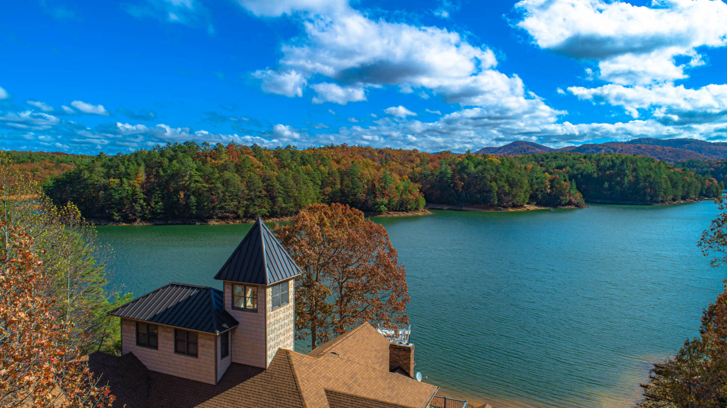 Lake Blue Ridge Beauty with dock, boat launch, deep water Blue Ridge