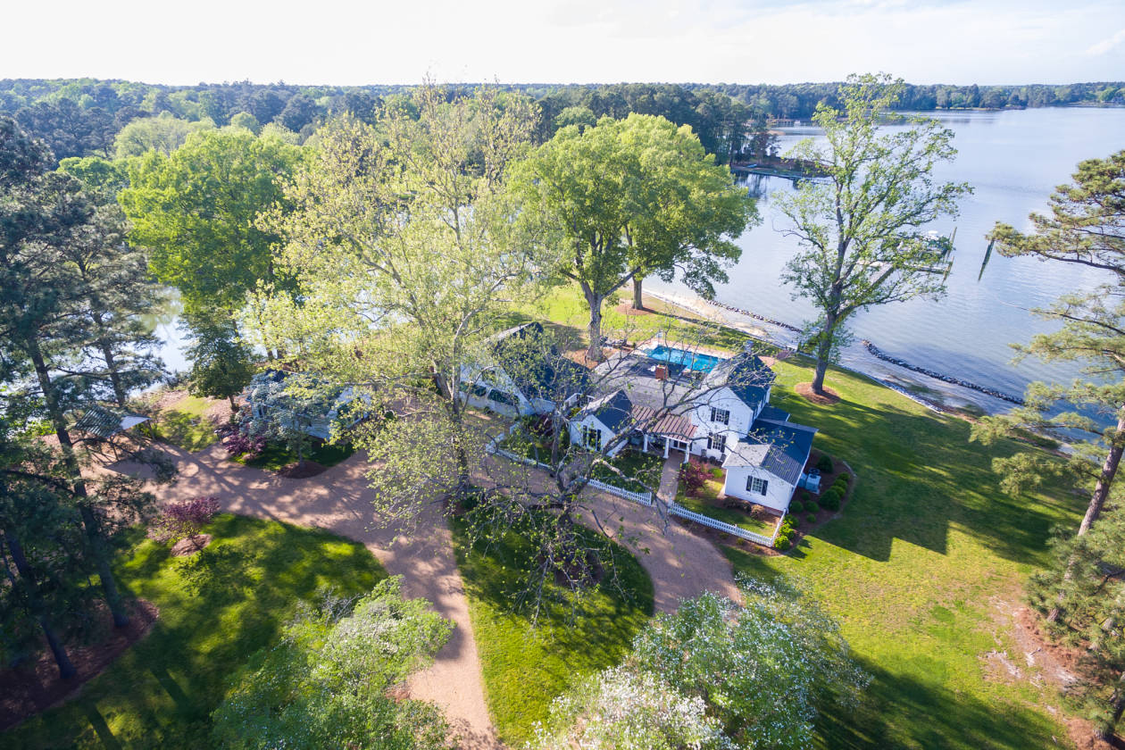 Wyndham, c.1879. Incredible Waterfront Point on East River Cardinal