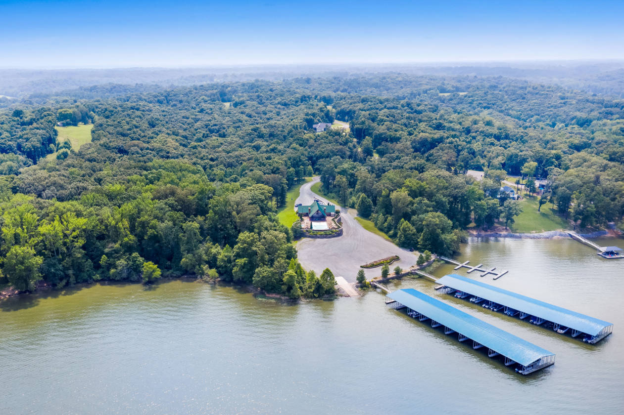 Beautiful Home in Western Shores Kentucky Lake Neighborhood Murray