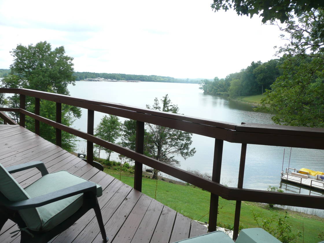 Waterfront Condo on Kentucky Lake/Tennessee River with dock Camden, Benton County, Tennessee