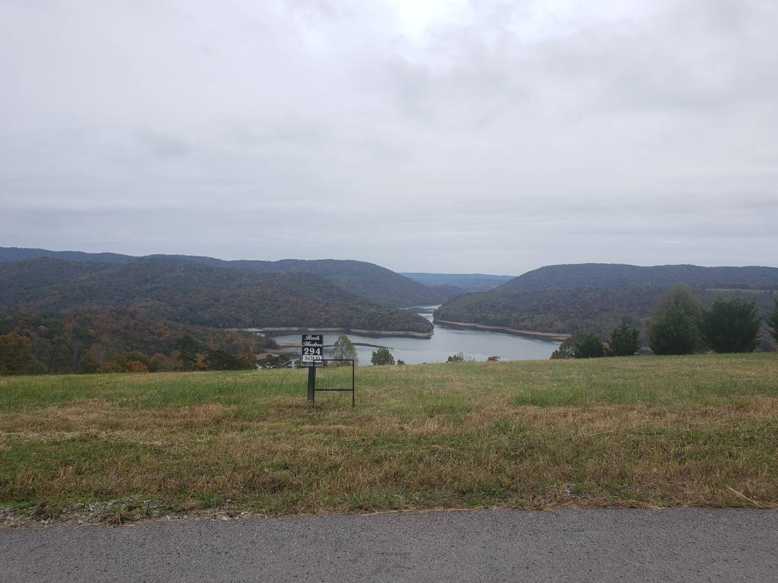 Norris Lake View Lot in Rock Harbor New Tazewell, Claiborne County, Tennessee USA Waterviews