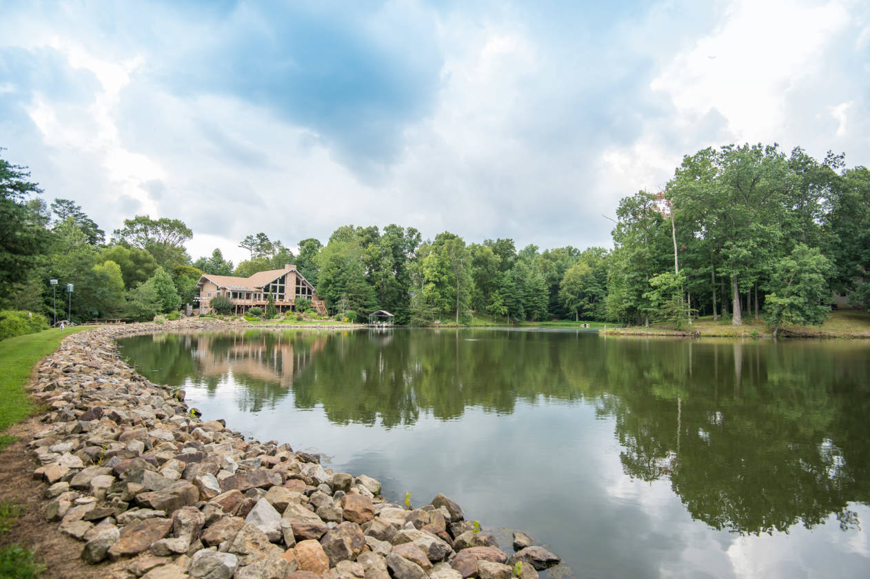 Lake view home Evansville, Vanderburgh County, Indiana