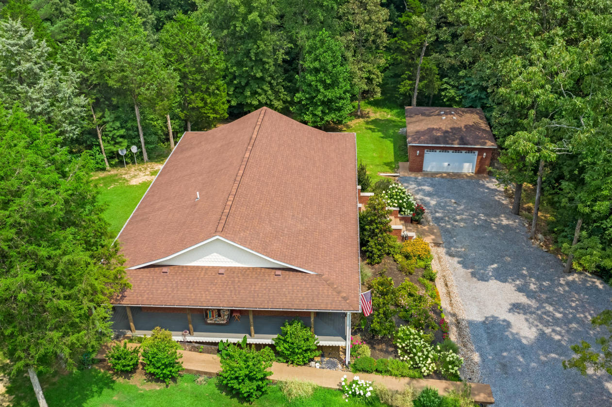 Beautiful Home in Western Shores Kentucky Lake Neighborhood Murray